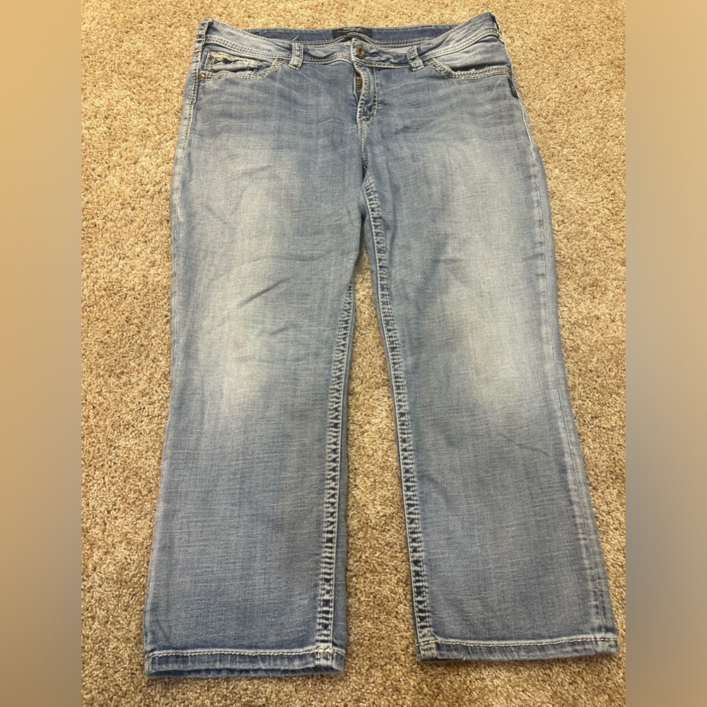 Silver Suki Capri Light wash Size16/L22.5 Straight
